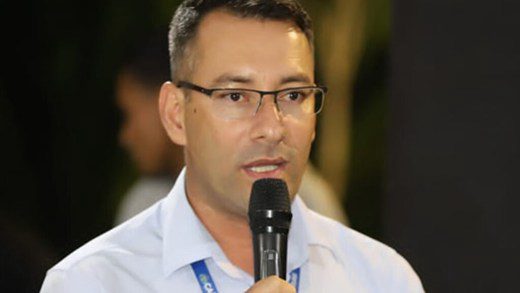 Prefeito Lagoinha quer gastar R$ 3 milhões com empresa de propaganda e marketing, denuncia vereadora
